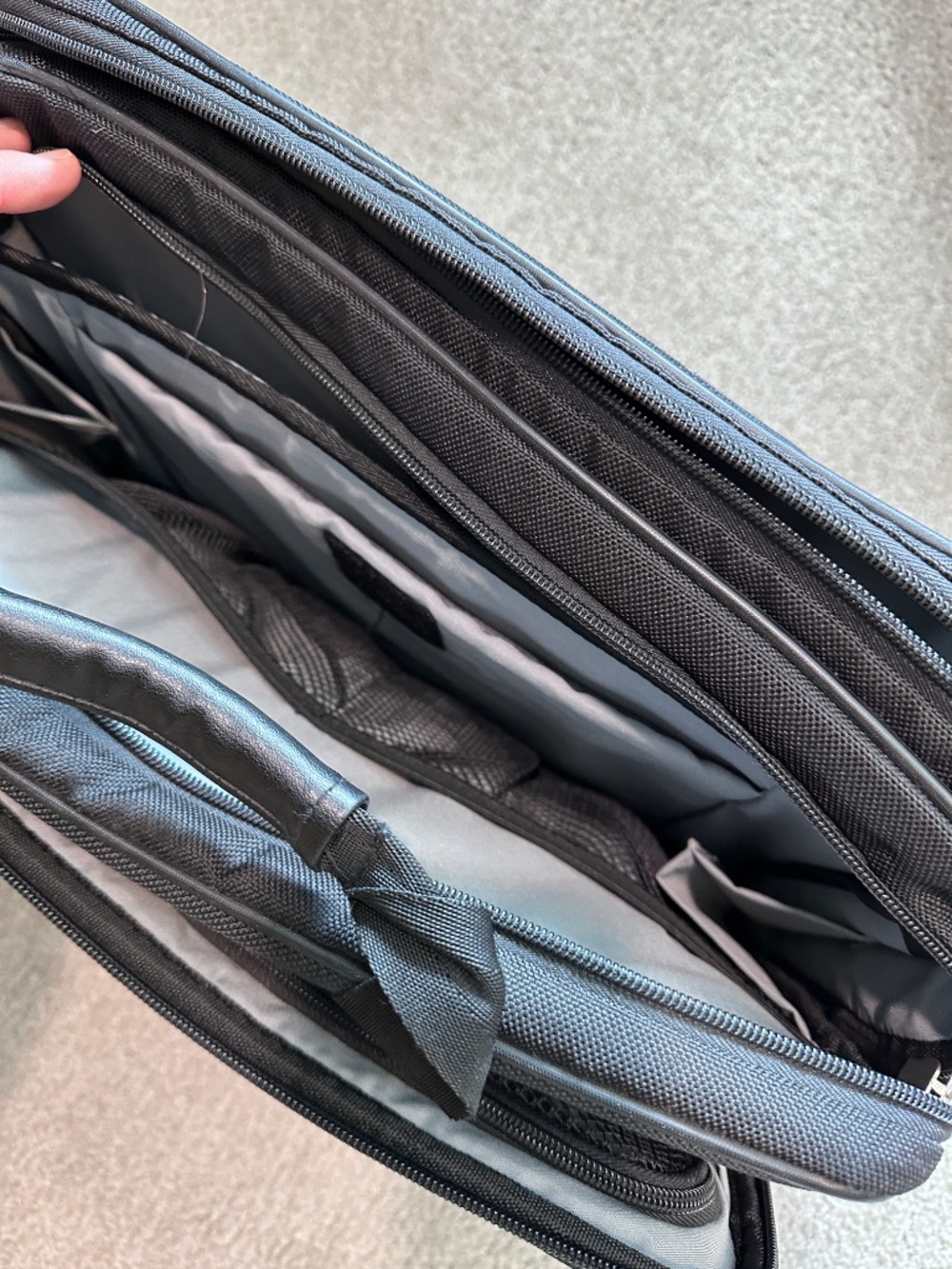 Swiss Computer Bag - Picture 3 of 6